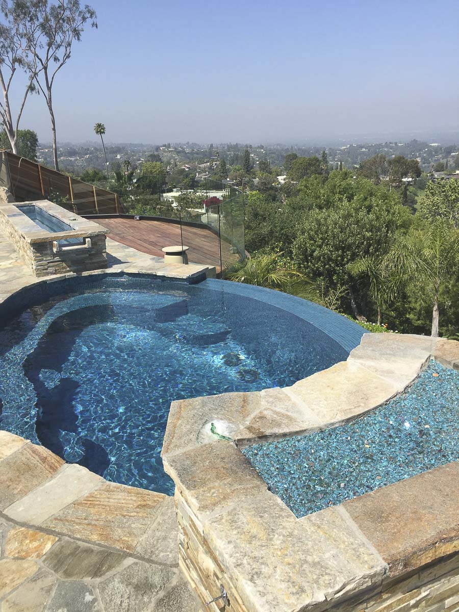 Twilight infinity pool overlooking the Los Angeles skyline